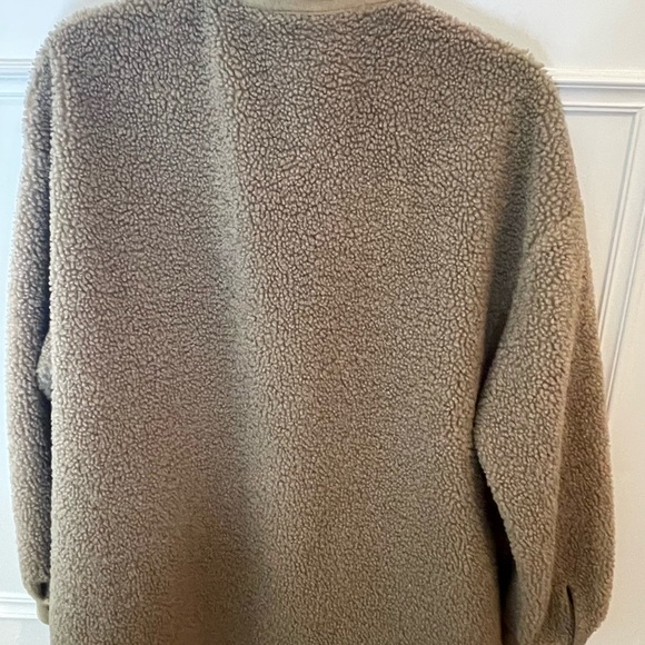 Cozy Sherpa Jacket - Picture 4 of 5